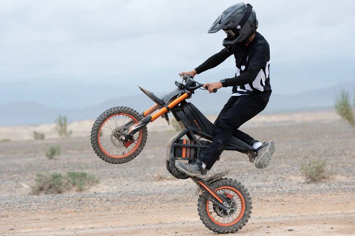 Vélo de saleté électrique, moto électrique 2400W (pic), max 37 mph et 85 milles de longueur (amélioré)