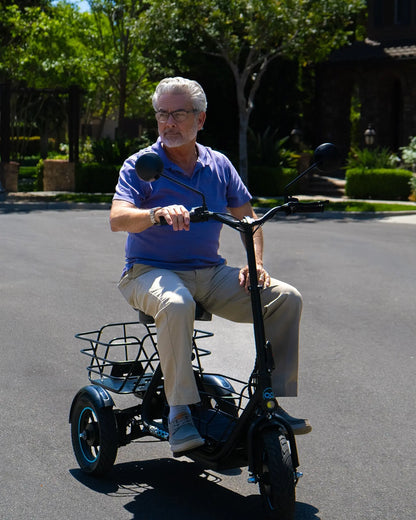 Gyroor C5 electric trike in black color option with dual baskets